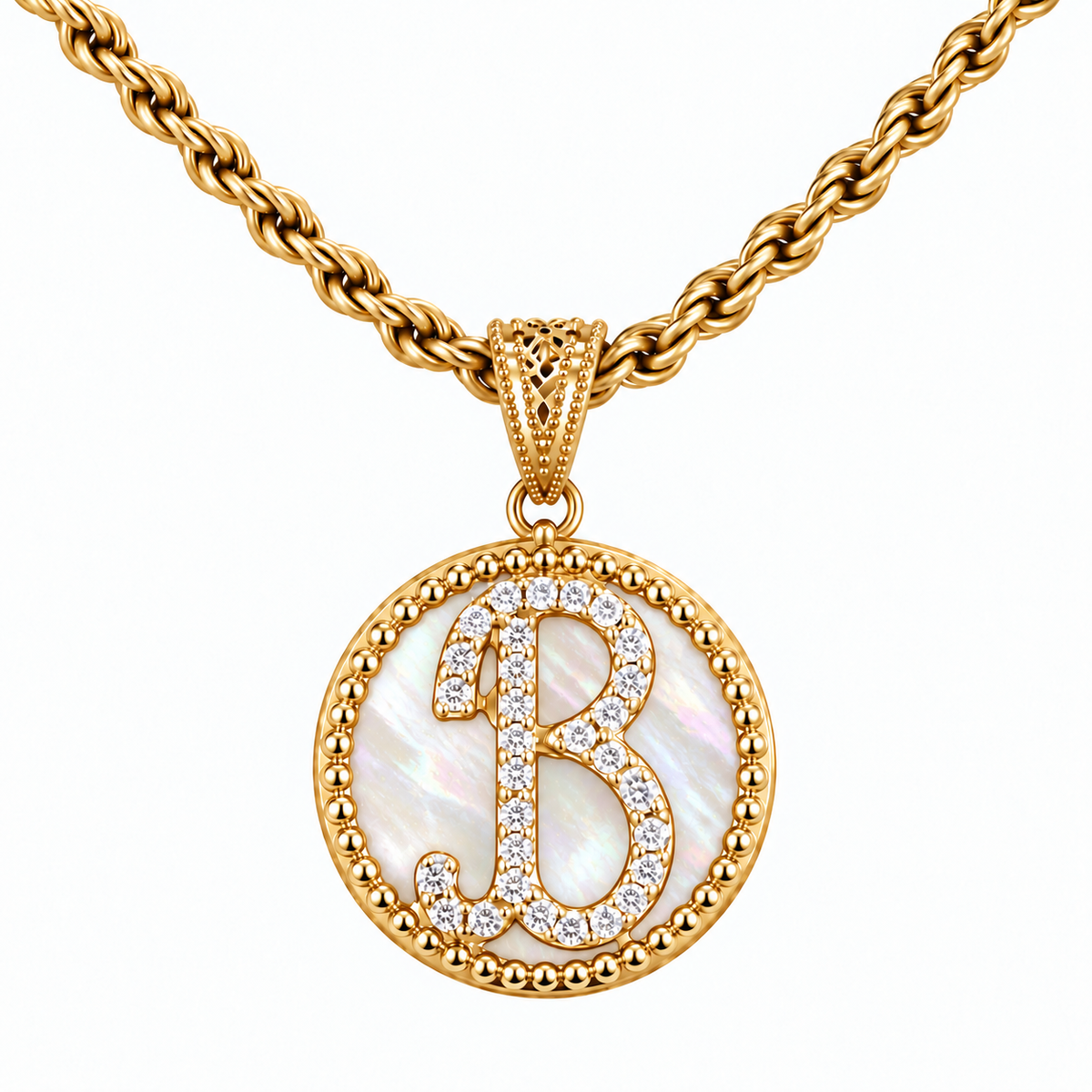 collana con pendente "lettera" grande madreperla dorato