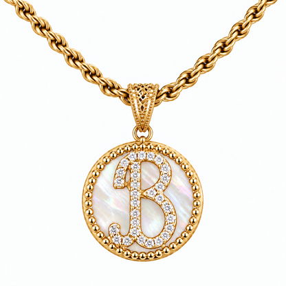 Collana con Pendente "Lettera" Grande Madreperla Dorato