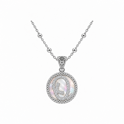 Collana con Pendente "Lettera" Piccolo Madreperla Bianco Rodiato con Forzatina