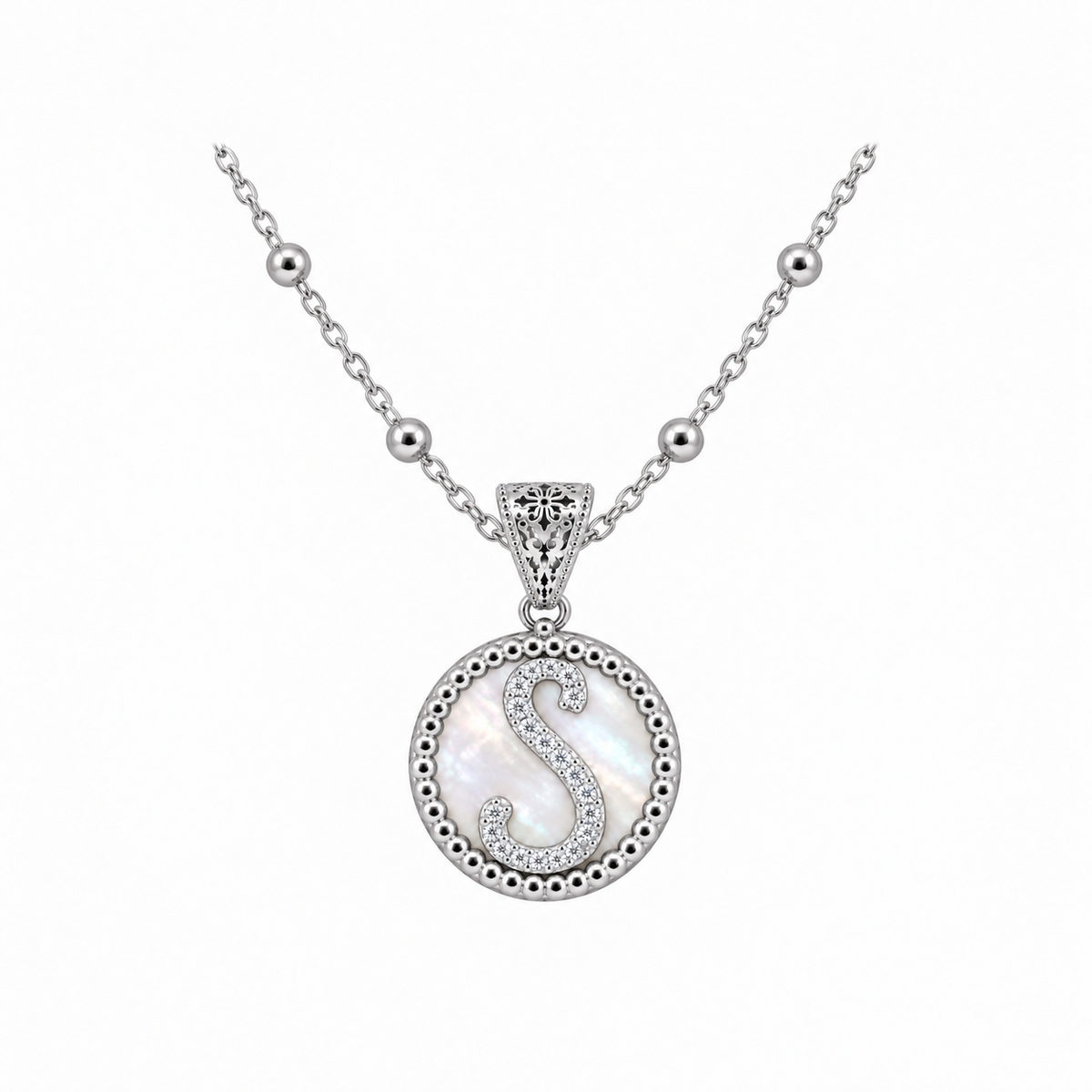 collana con pendente "lettera" piccolo madreperla bianco rodiato con forzatina