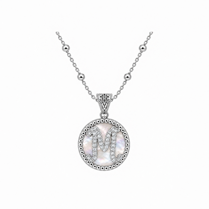Collana con Pendente "Lettera" Piccolo Madreperla Bianco Rodiato con Forzatina