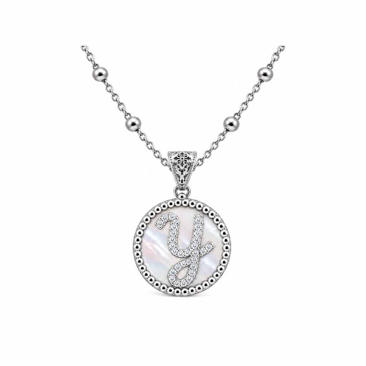 collana con pendente "lettera" piccolo madreperla bianco rodiato con forzatina