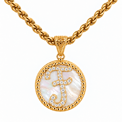 Collana con Pendente "Lettera" Grande Madreperla Dorato