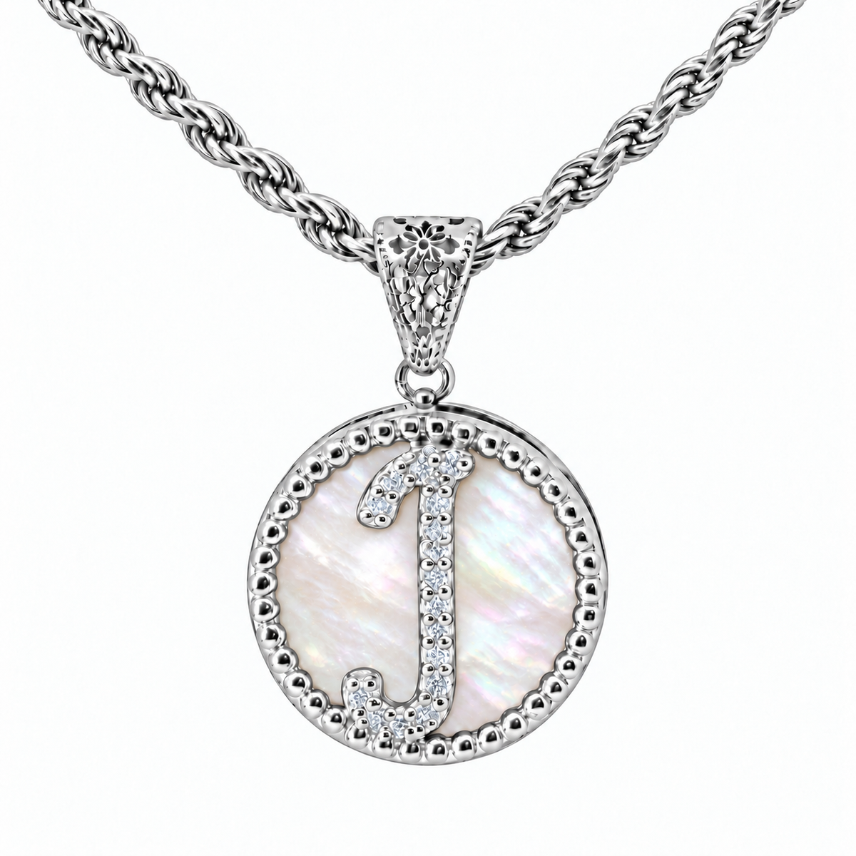 collana con pendente "lettera" grande madreperla bianco rodiato