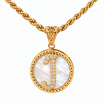 Collana con Pendente "Lettera" Grande Madreperla Dorato