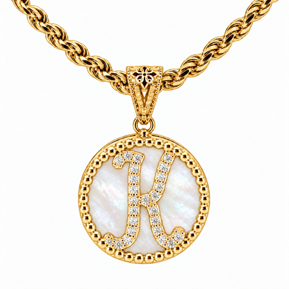 Collana con Pendente "Lettera" Grande Madreperla Dorato
