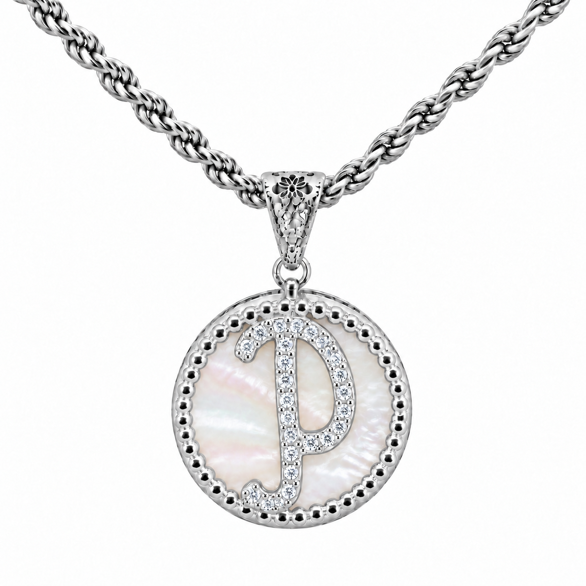 collana con pendente "lettera" grande madreperla bianco rodiato