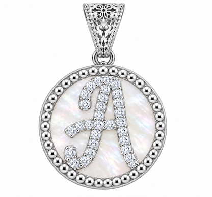 Collana con Pendente "Lettera" Piccolo Madreperla Bianco Rodiato con Forzatina