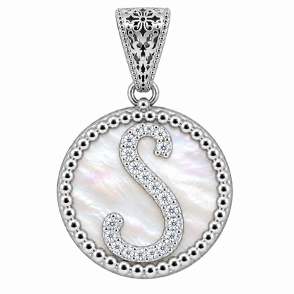 Collana con Pendente "Lettera" Piccolo Madreperla Bianco Rodiato con Forzatina