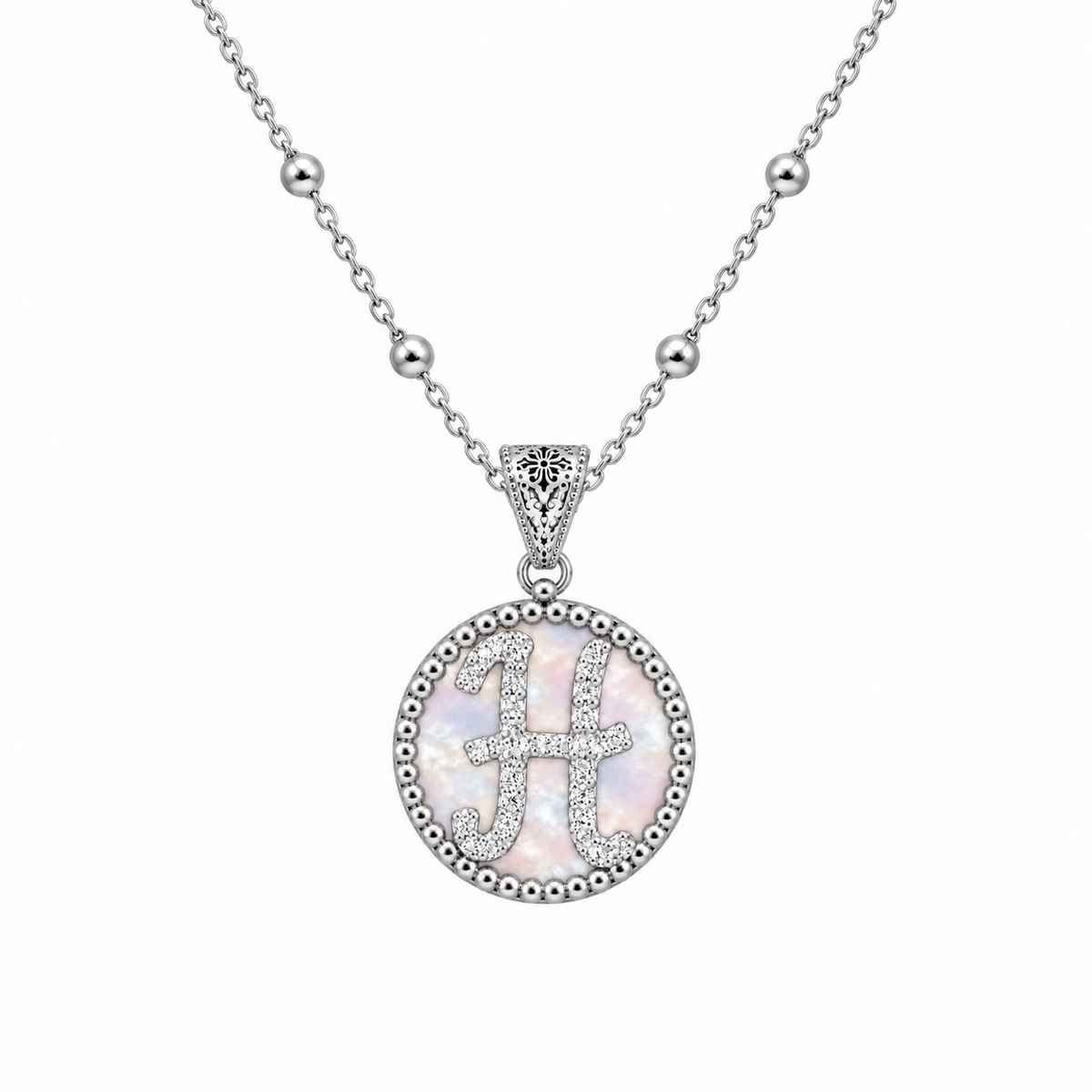 collana con pendente "lettera" piccolo madreperla bianco rodiato con forzatina