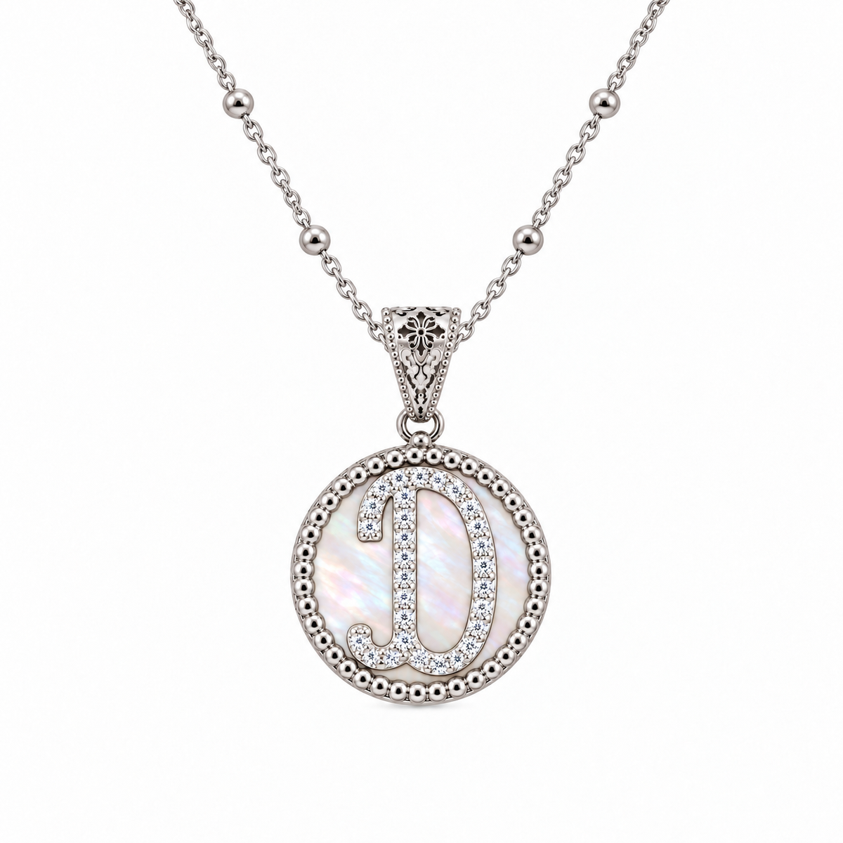 collana con pendente "lettera" piccolo madreperla bianco rodiato con forzatina
