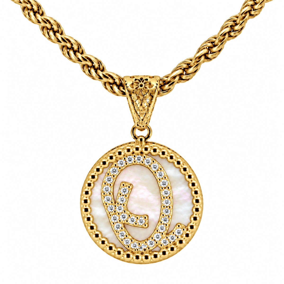 collana con pendente "lettera" grande madreperla dorato