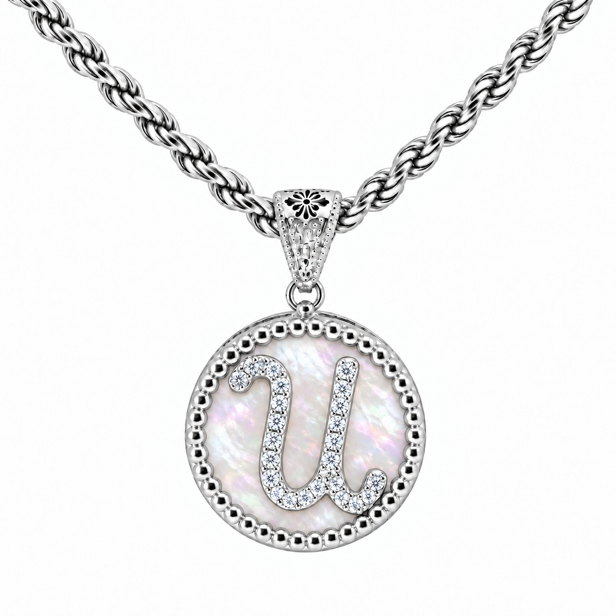 collana con pendente "lettera" grande madreperla bianco rodiato