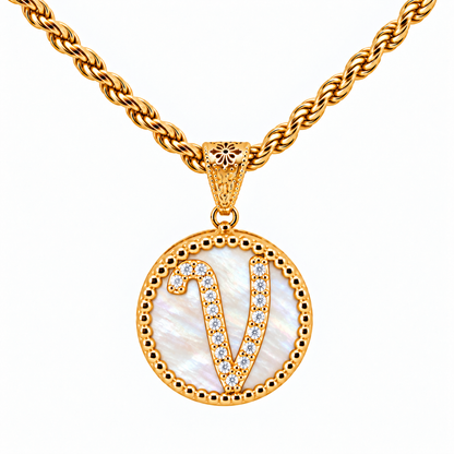 Collana con Pendente "Lettera" Grande Madreperla Dorato
