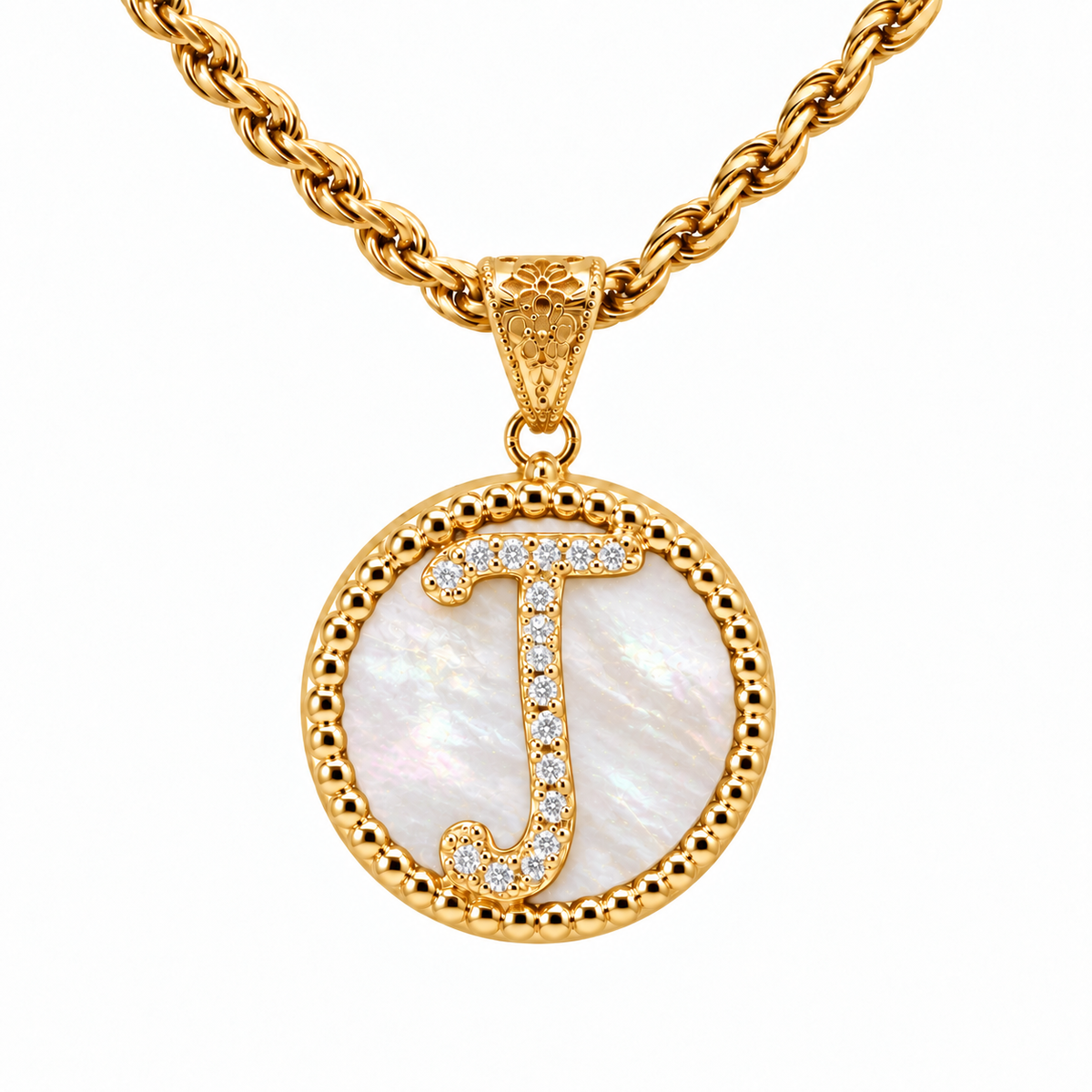 collana con pendente "lettera" grande madreperla dorato